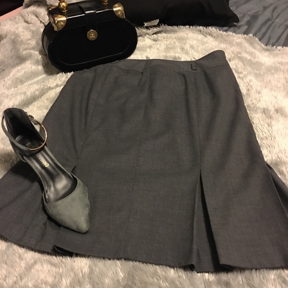 Skirt - Picture 5 of 5